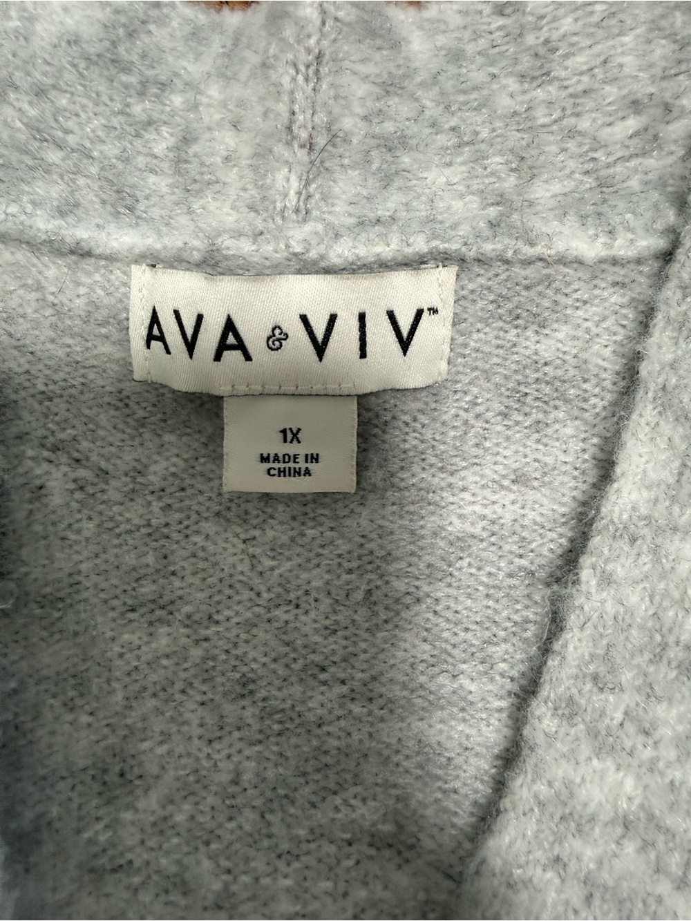 Ava & Viv Gray Pearl Rhinestone Embellished Cardigan 1X - Picture 6 of 8